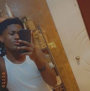 Meet your Posher, Elijah